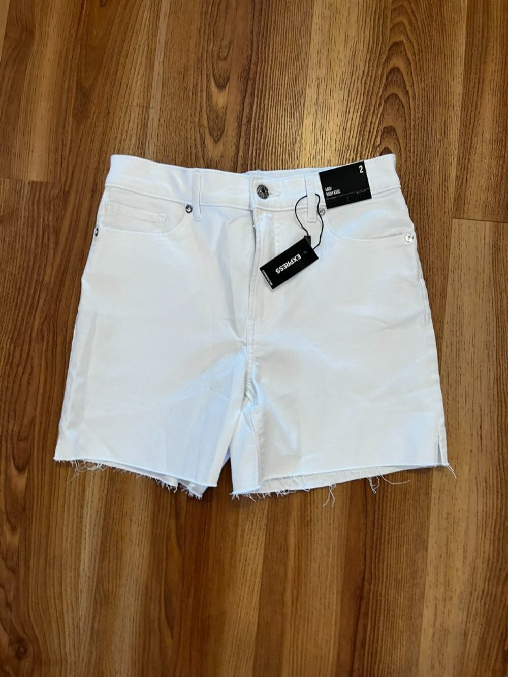 Express Woman's White Midi High-Rise Festival Summer Vacation Shorts Sz 2